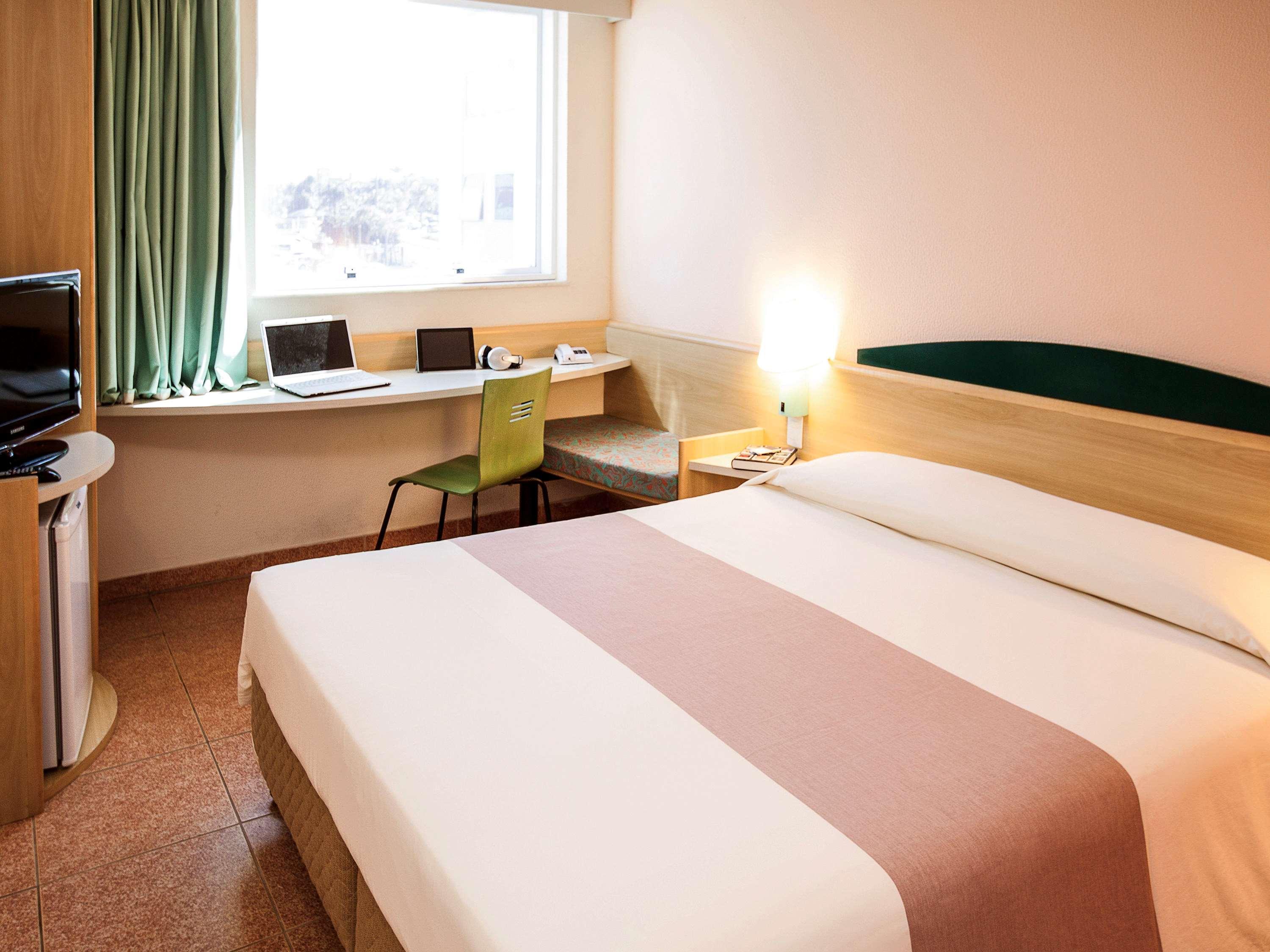 Hotel Ibis Vitoria Aeroporto Zewnętrze zdjęcie