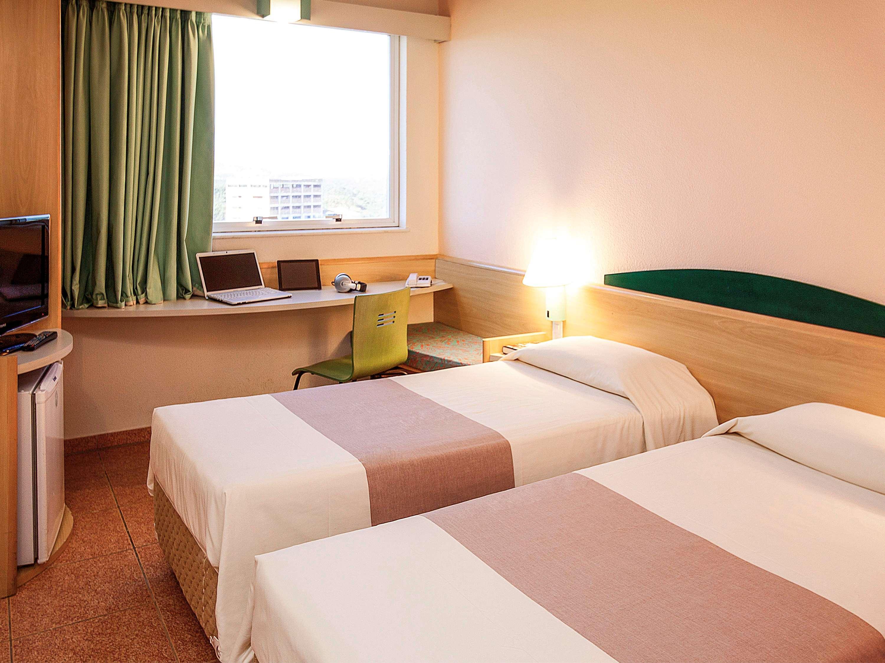 Hotel Ibis Vitoria Aeroporto Zewnętrze zdjęcie
