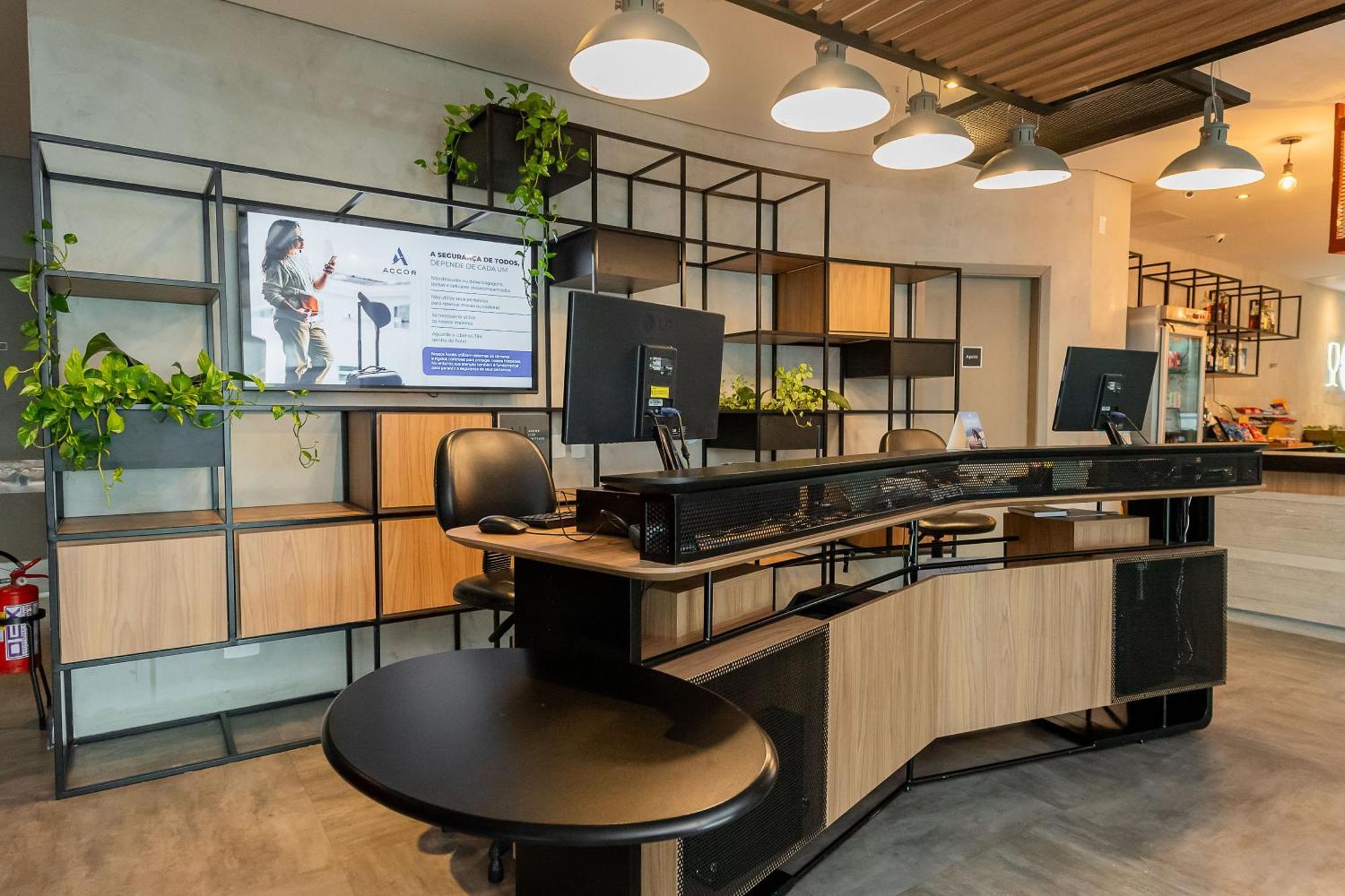 Hotel Ibis Vitoria Aeroporto Zewnętrze zdjęcie